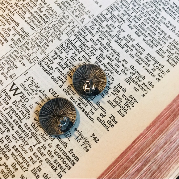 Rhinestone and Acrylic Stud Earrings - Picture 4 of 4